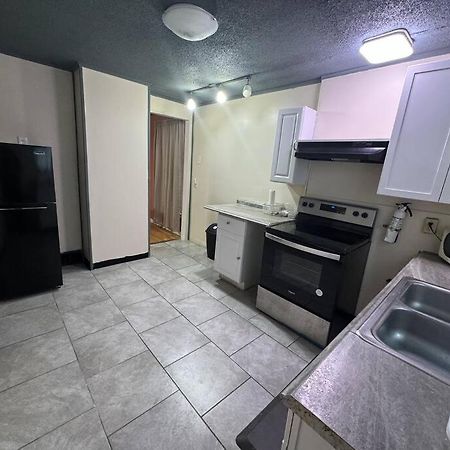 Comforting Getaway-Sleeps 6-Walk To Falls! Niagara Falls Extérieur photo