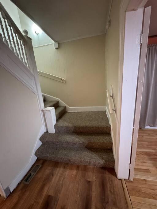 Comforting Getaway-Sleeps 6-Walk To Falls! Niagara Falls Extérieur photo