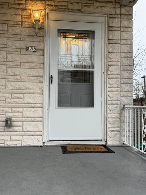 Comforting Getaway-Sleeps 6-Walk To Falls! Niagara Falls Extérieur photo
